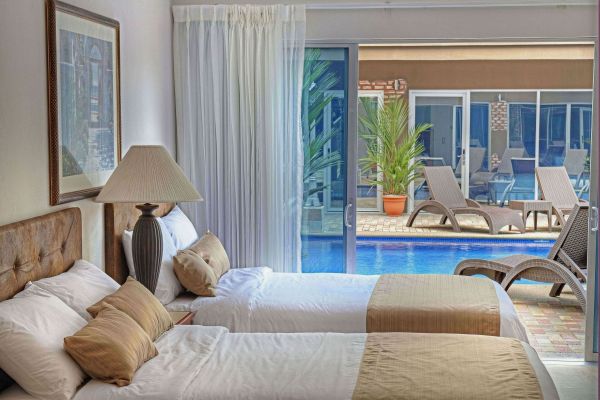 HOTEL TRAMONTO (Sardinal)